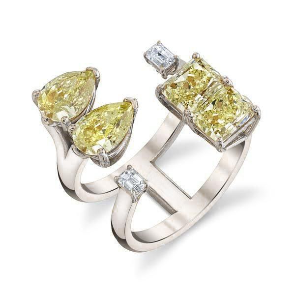 STAGGERED SOLITAIRE DIAMOND RING