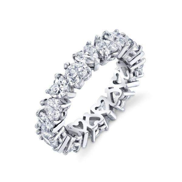 DIAMOND HEART ETERNITY BAND