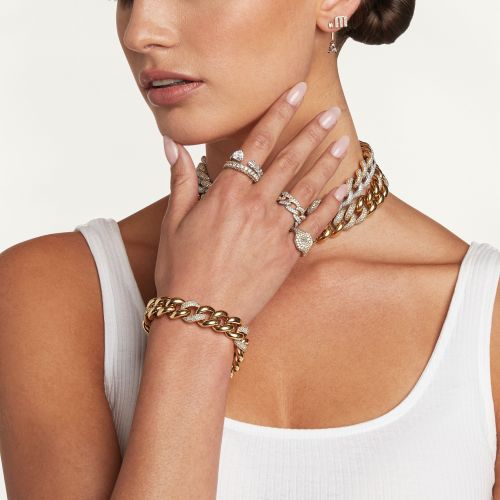 DIAMOND BAGUETTE PAVE RING