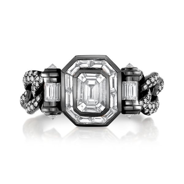 PARTIAL DIAMOND HALO MEDIUM LINK RING