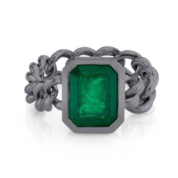 EMERALD CUT BEZEL MINI LINK RING