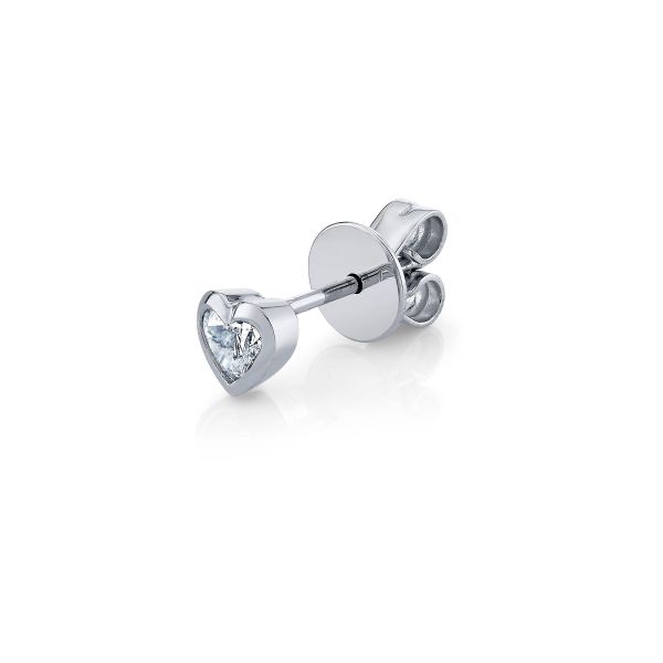 SINGLE DIAMOND BEZEL BABY HEART STUD