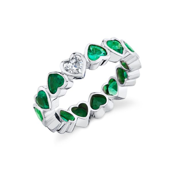 EMERALD & DIAMOND BEZEL HEART BAND